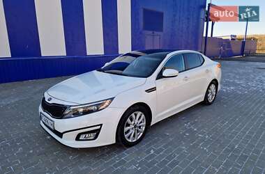 Седан Kia Optima 2015 в Калуше