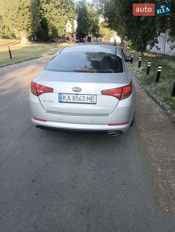 Седан Kia Optima 2011 в Києві