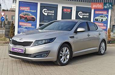 Седан Kia Optima 2012 в Львове