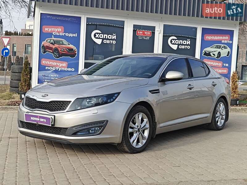 Седан Kia Optima 2012 в Львові