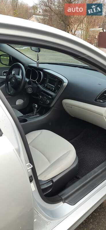 Седан Kia Optima 2015 в Обухове