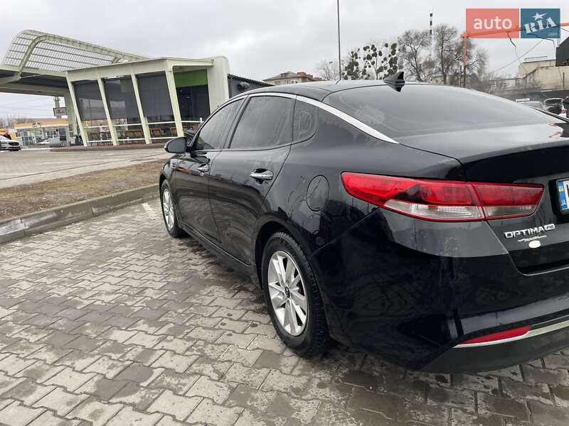 Седан Kia Optima 2016 в Киеве