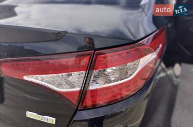 Седан Kia Optima 2013 в 