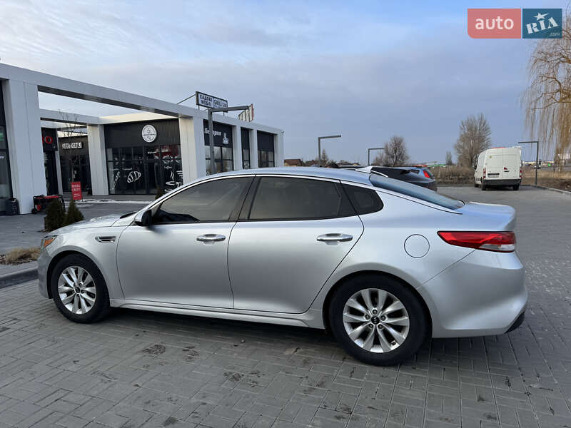 Седан Kia Optima 2016 в Дніпрі