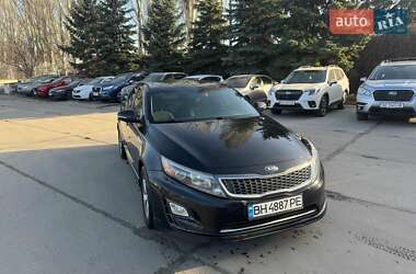 Седан Kia Optima 2015 в Днепре