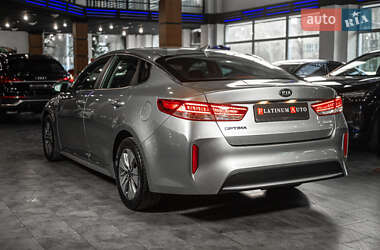 Седан Kia Optima 2017 в 