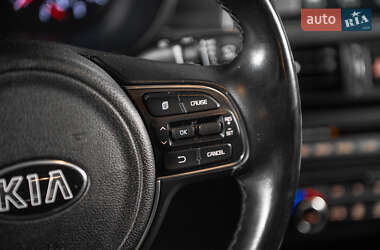 Седан Kia Optima 2017 в 