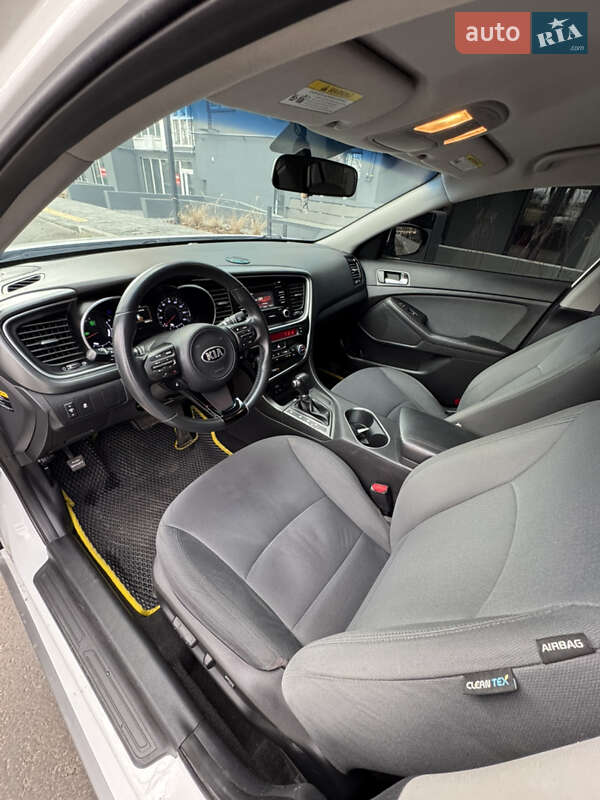 Седан Kia Optima 2014 в Чернигове