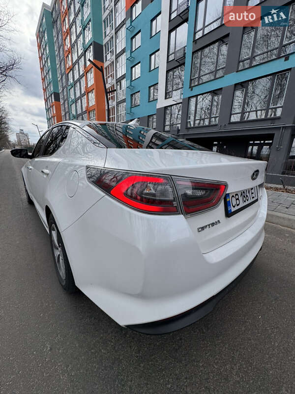 Седан Kia Optima 2014 в Чернигове