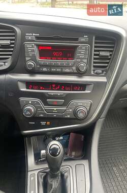 Седан Kia Optima 2013 в Днепре