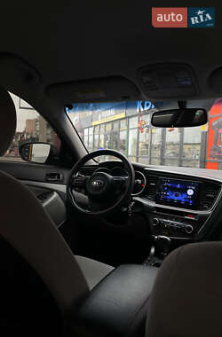 Седан Kia Optima 2014 в 