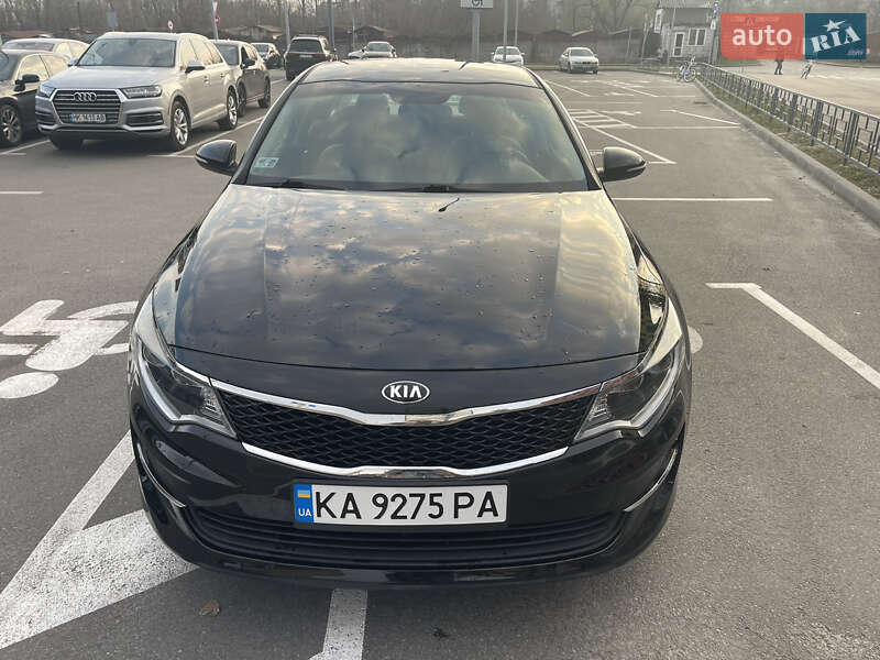 Седан Kia Optima 2017 в 