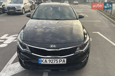 Седан Kia Optima 2017 в 