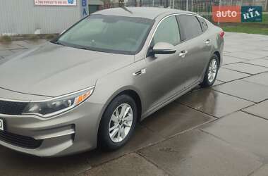 Седан Kia Optima 2016 в 