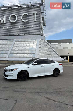 Седан Kia Optima 2016 в Днепре