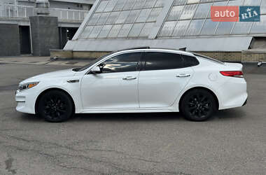 Седан Kia Optima 2016 в Днепре