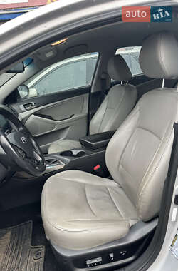 Седан Kia Optima 2013 в 