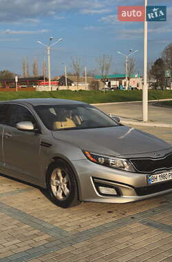 Седан Kia Optima 2014 в 
