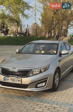 Седан Kia Optima 2014 в 