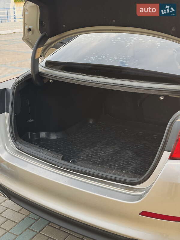 Седан Kia Optima 2014 в Измаиле фото 9 Седан Kia Optima 2014 в Измаиле