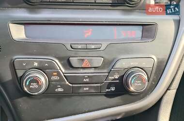 Седан Kia Optima 2011 в 