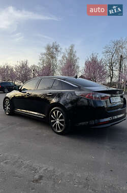 Седан Kia Optima 2014 в 