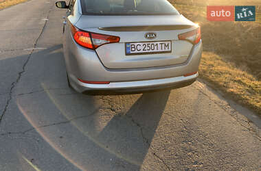 Седан Kia Optima 2013 в 