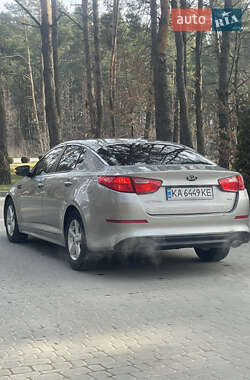 Седан Kia Optima 2015 в 