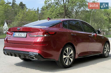 Седан Kia Optima 2018 в 