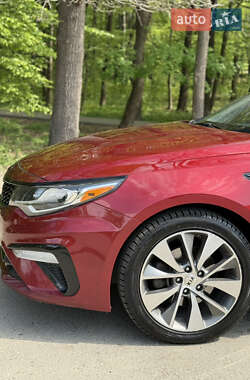 Седан Kia Optima 2018 в 
