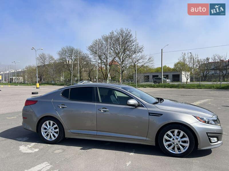 Седан Kia Optima 2015 в Одессе
