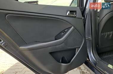Седан Kia Optima 2013 в 