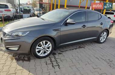Седан Kia Optima 2013 в 