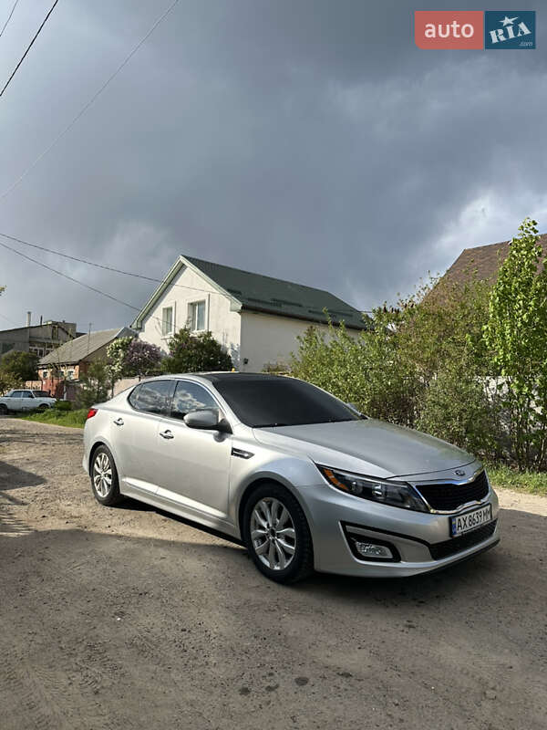 Седан Kia Optima 2014 в 