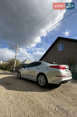 Седан Kia Optima 2014 в 