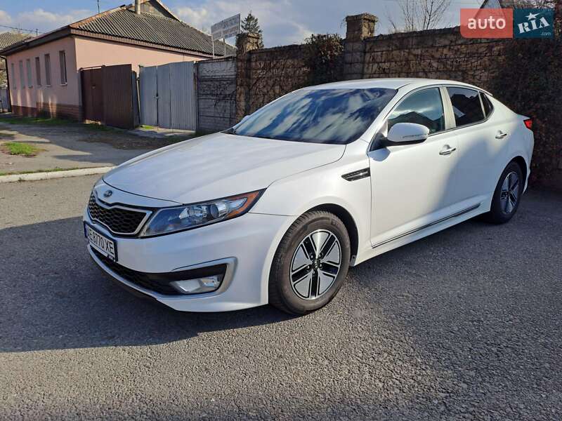 Седан Kia Optima 2012 в Дніпрі