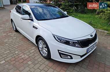 Седан Kia Optima 2015 в Калуше