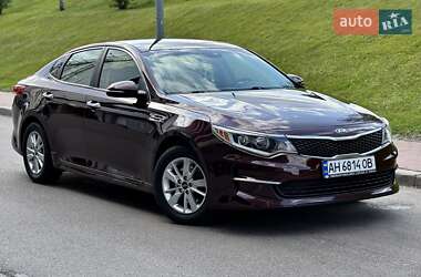 Седан Kia Optima 2016 в 