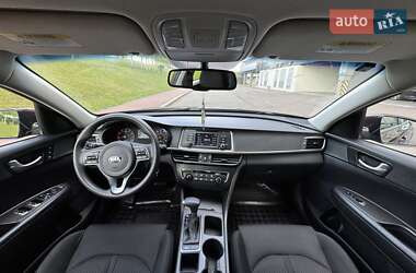 Седан Kia Optima 2016 в 