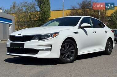 Седан Kia Optima 2016 в Одессе