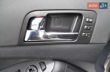 Седан Kia Optima 2012 в 