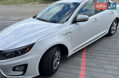 Седан Kia Optima 2014 в 