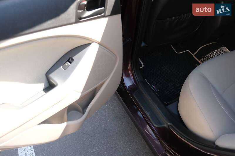 Седан Kia Optima 2014 в Одессе