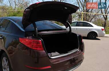 Седан Kia Optima 2014 в 