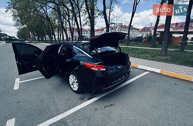 Седан Kia Optima 2016 в 