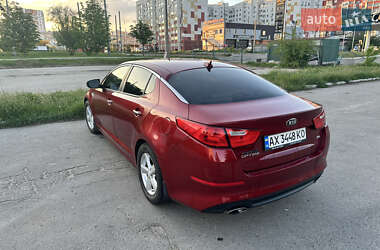 Седан Kia Optima 2013 в 