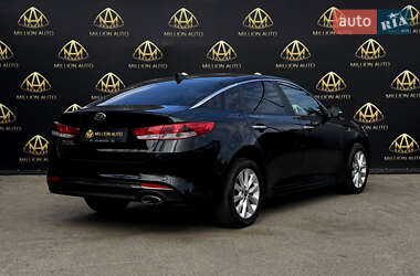 Седан Kia Optima 2018 в 