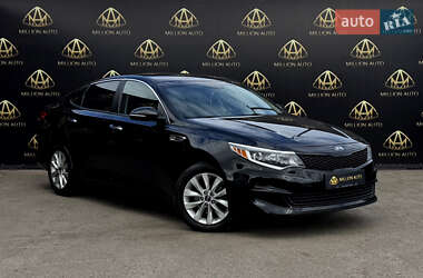 Седан Kia Optima 2018 в Киеве
