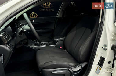 Седан Kia Optima 2016 в 