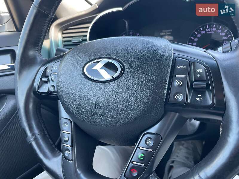 Седан Kia Optima 2013 в Одесі